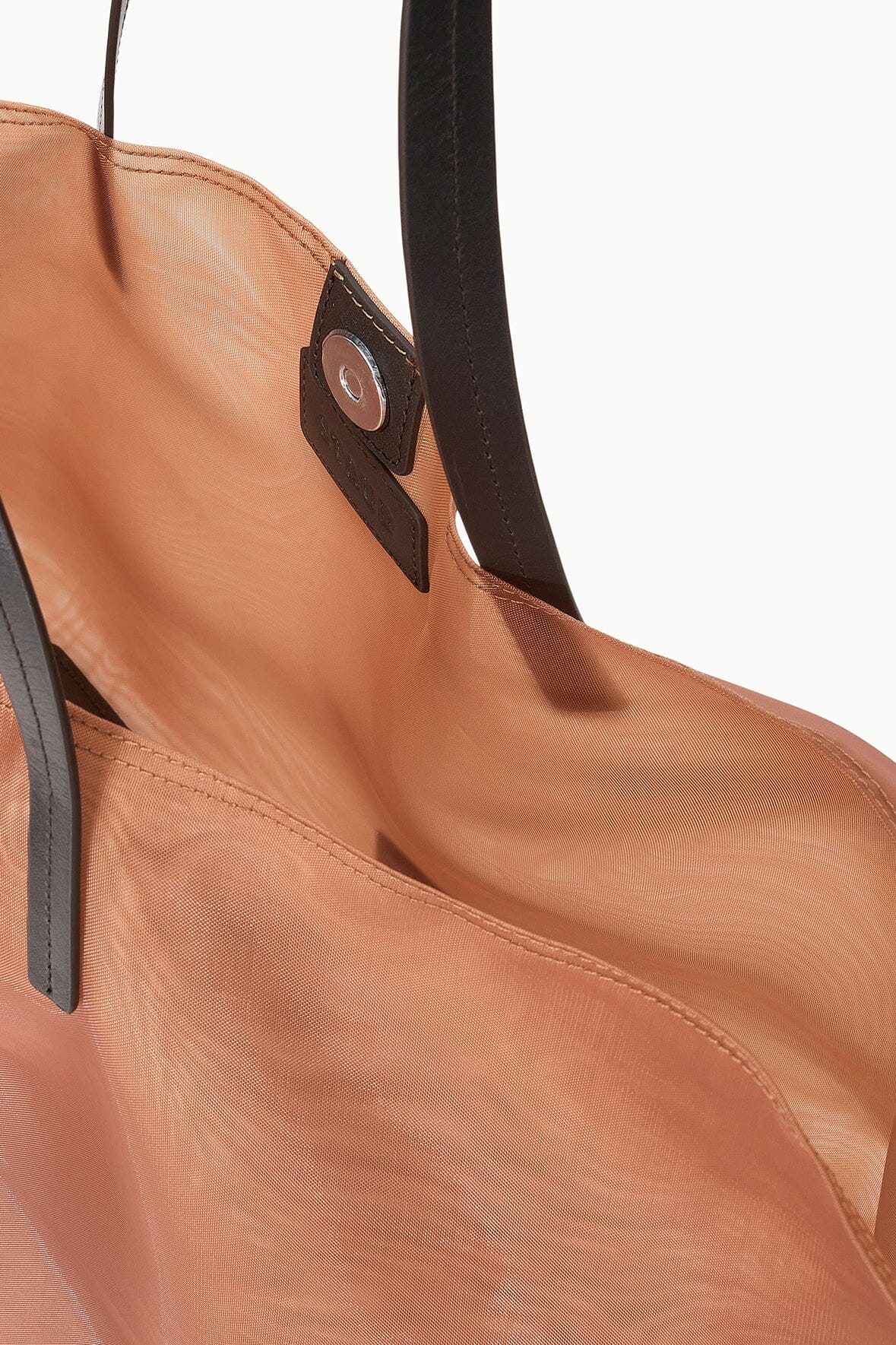 CHRISTOS LARGE MESH TOTE | CAMEL - Image 8