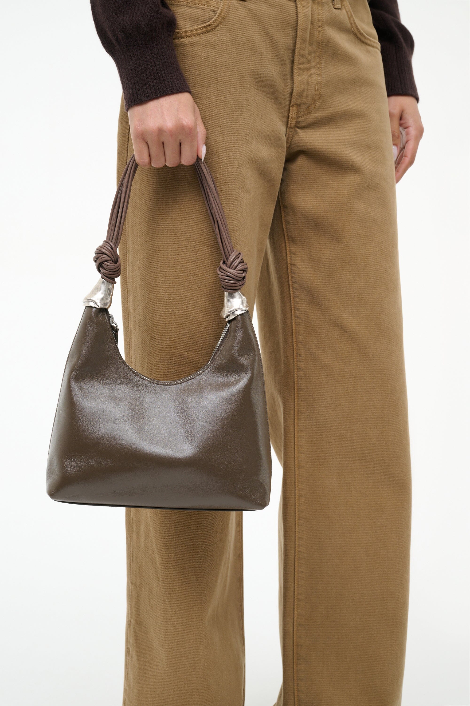 CUFF SHOULDER BAG | TRUFFLE - Image 6