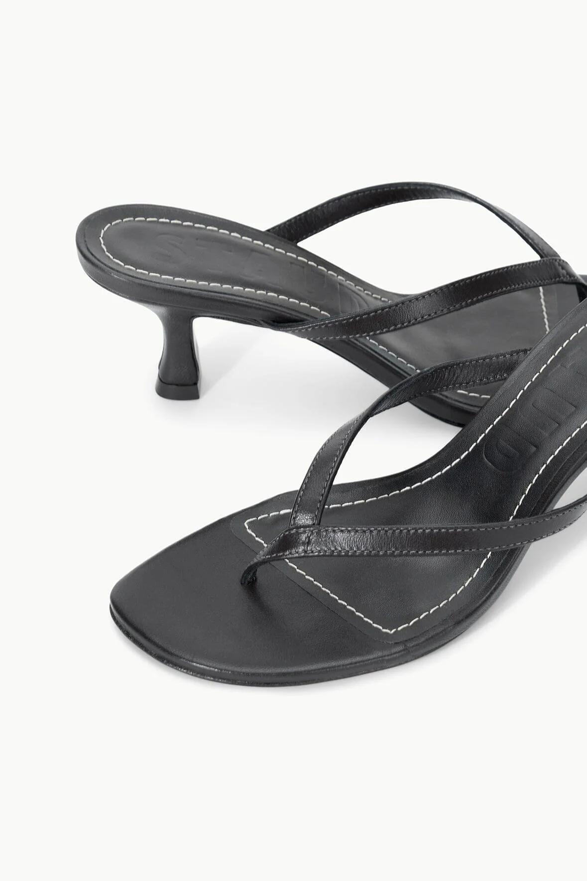 FREJA KITTEN HEEL | BLACK - Image 4