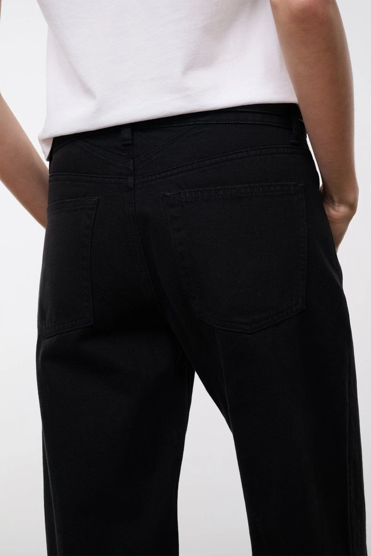 GUS RELAXED JEAN | BLACK - Image 5