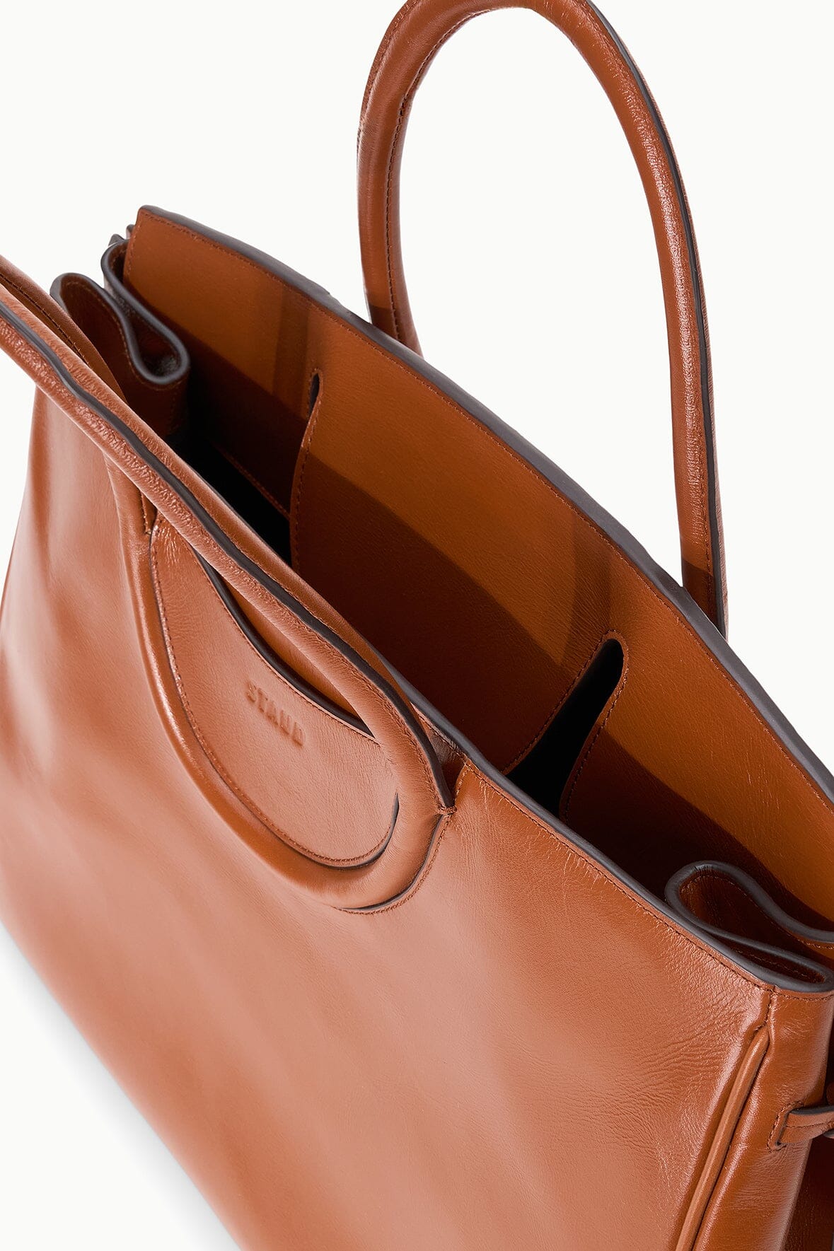 MAUDE CARRYALL | TABAC - Image 8